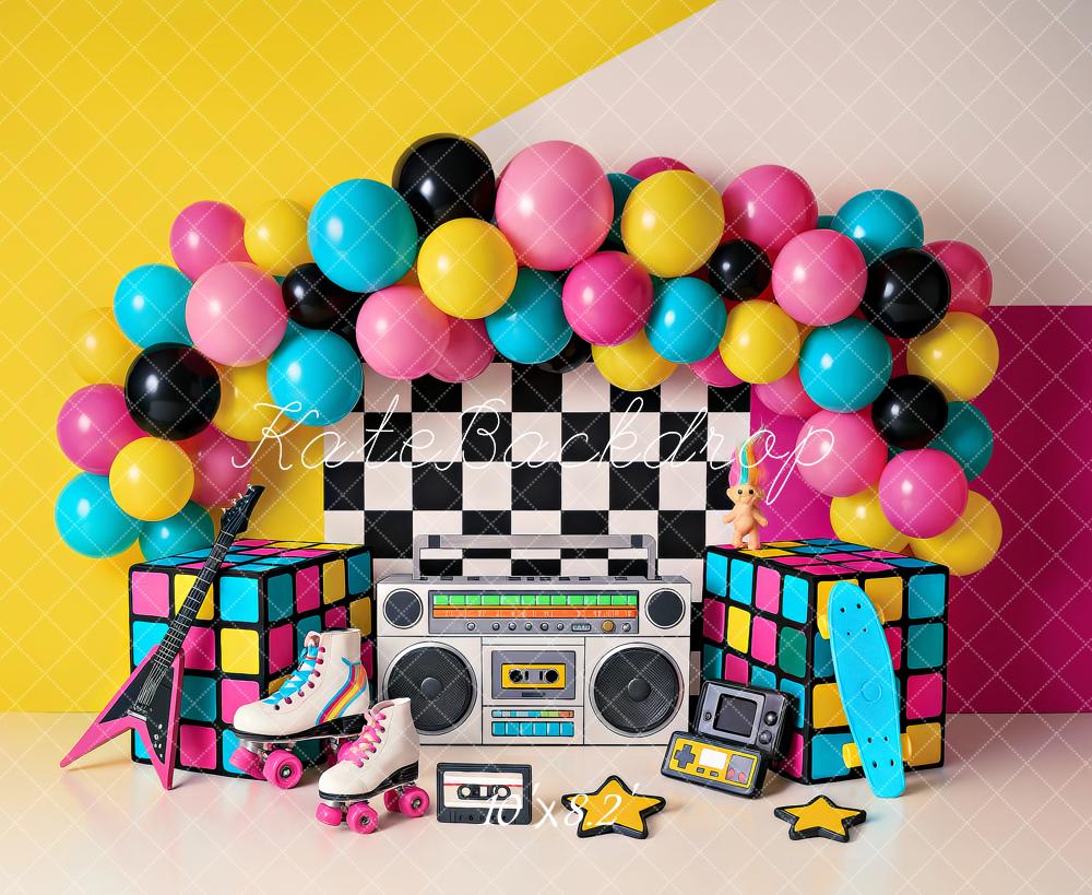 Kate Geburtstag 90er Retro Partei Luftballons Box Hintergrund von Ashley Paul - Kate Backdrop.de