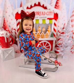 Kate Weihnachten Bonbonhaus Zuckerstangen Rot Weiß Hintergrund Entworfen von Patty Roberts