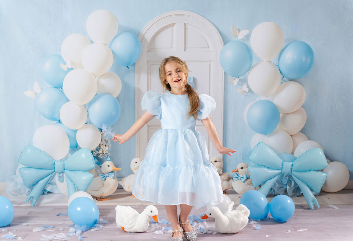 Kate Kinder Geburtstag Enten Ballons Blau Hintergrund Entworfen von Emetselch