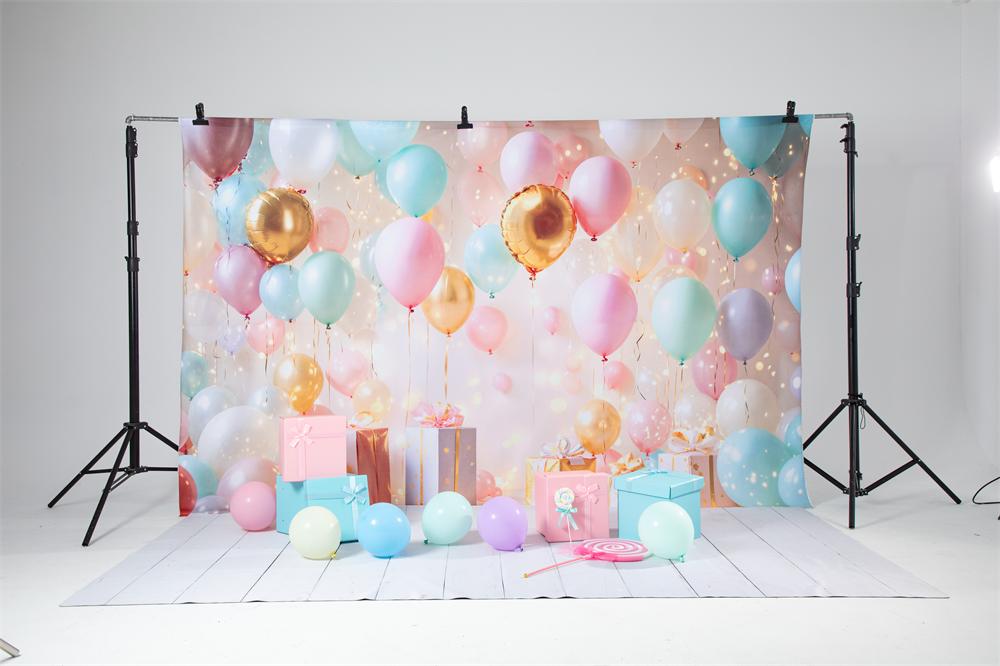 Kate Geburtstag Luftballons Geschenke Pastell Hintergrund Entworfen von Emetselch