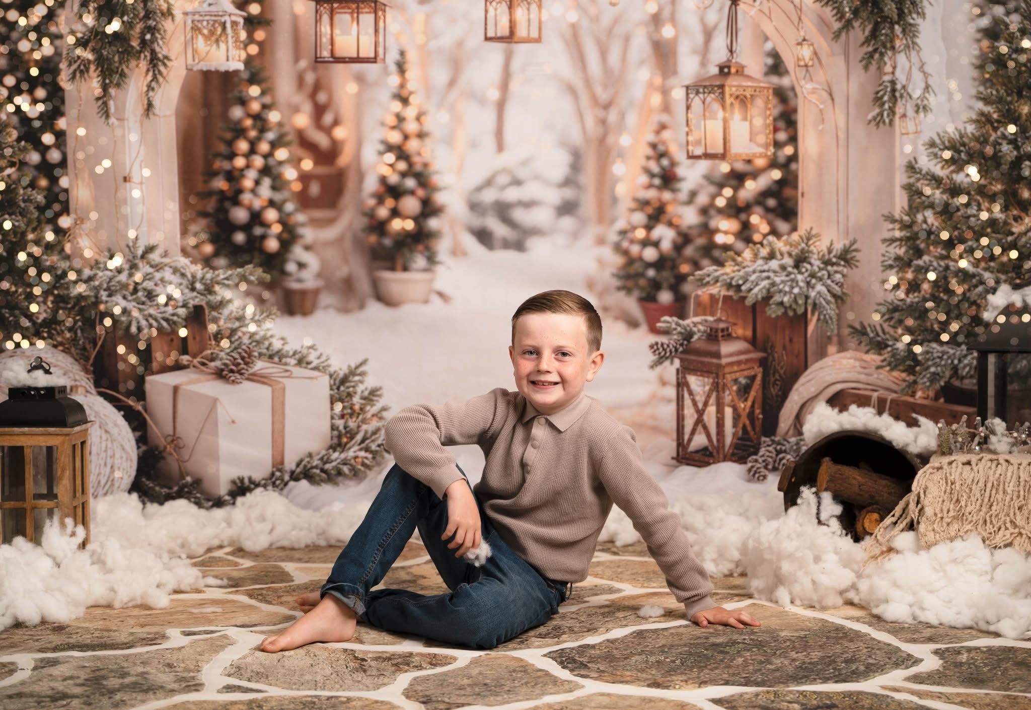 Kate Weihnachten Bogengirlande Schneebäume Hintergrund entworfen von Emetselch