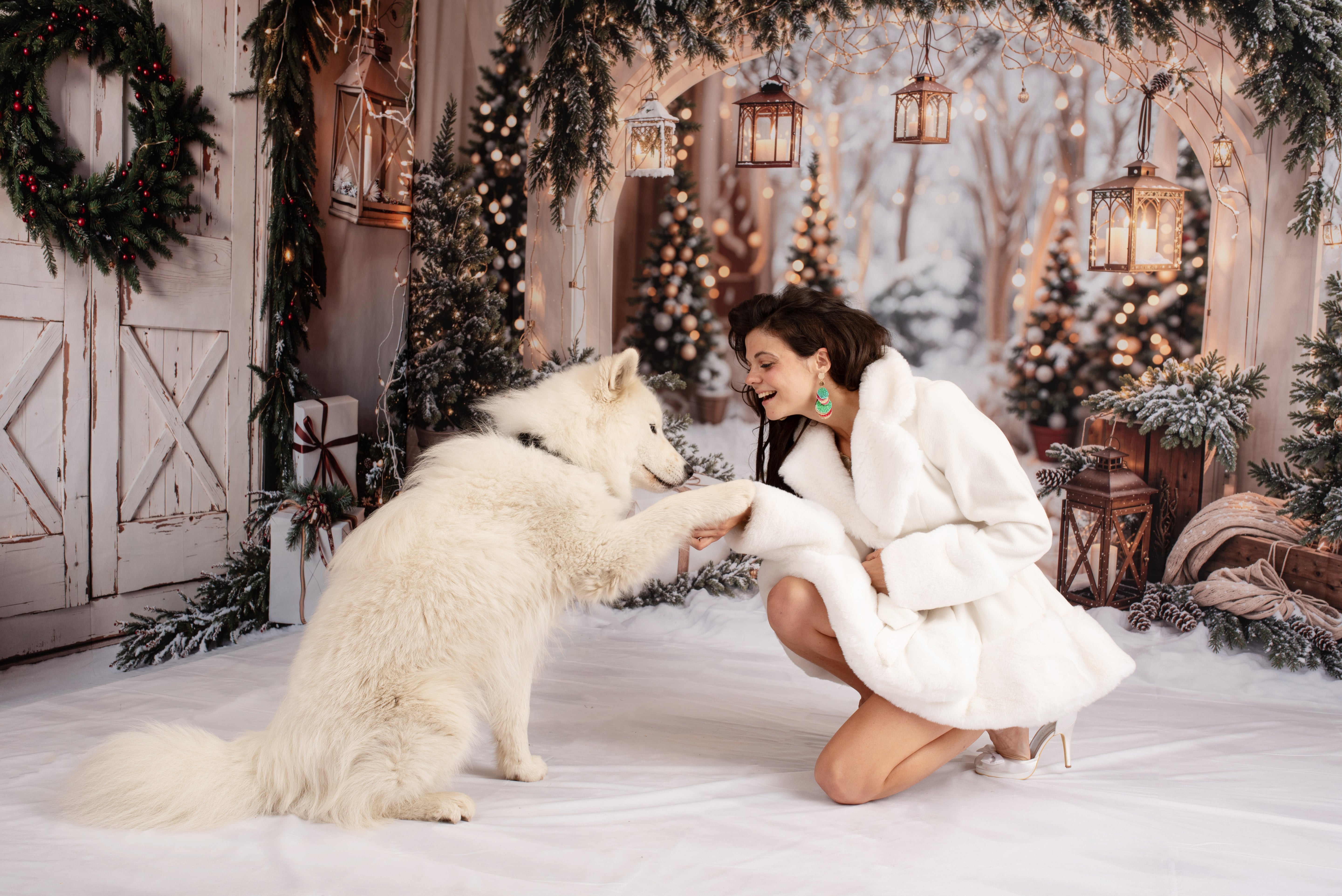 Kate Weihnachten–Bogen-Girlande, Schneebäume Scheunentor Raum Hintergrund-Set - Kate Backdrop.de