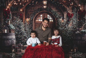 Kate Weihnachten Holzscheune Tür Kranz Hintergrund Entworfen von Emetselch