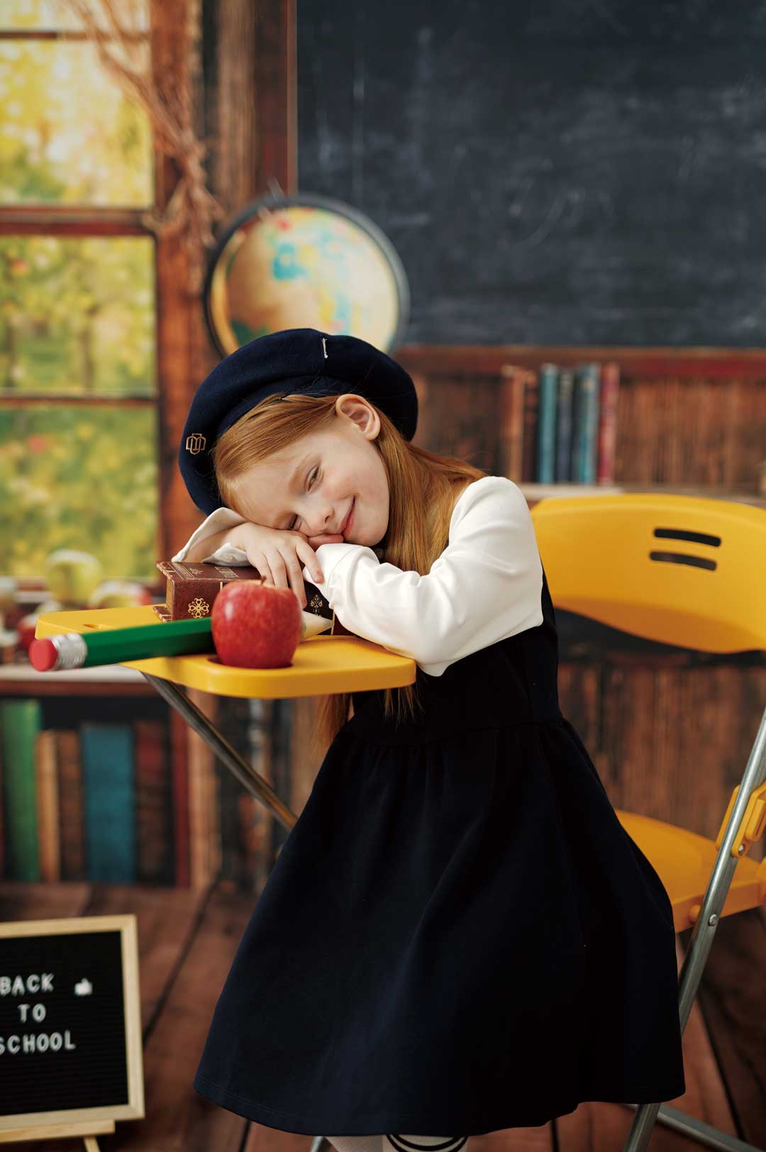 Kate Zurück zu Schule Kreidetafel Globus Foto Kit