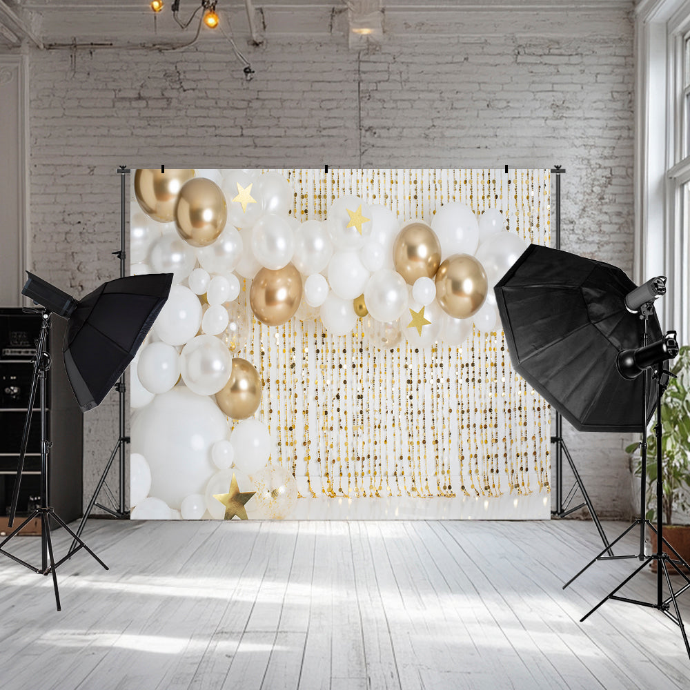 Kate Cake Smash Gold Luftballons Hintergrund  von Rose Abbas