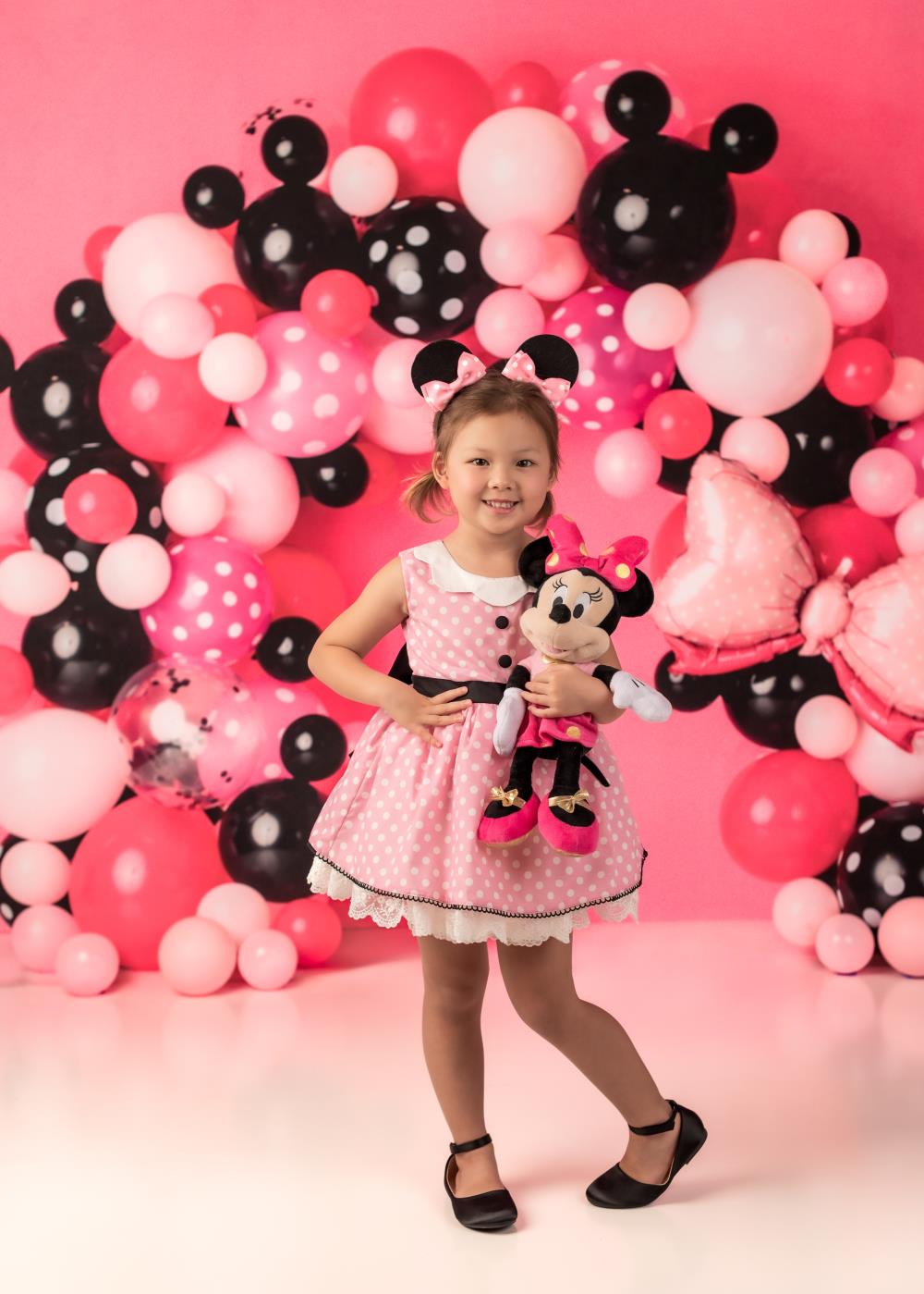 Kate Maus Bunter Ballonbogen Rosa Wand Hintergrund Entworfen von Mandy Ringe Photography - Kate Backdrop.de