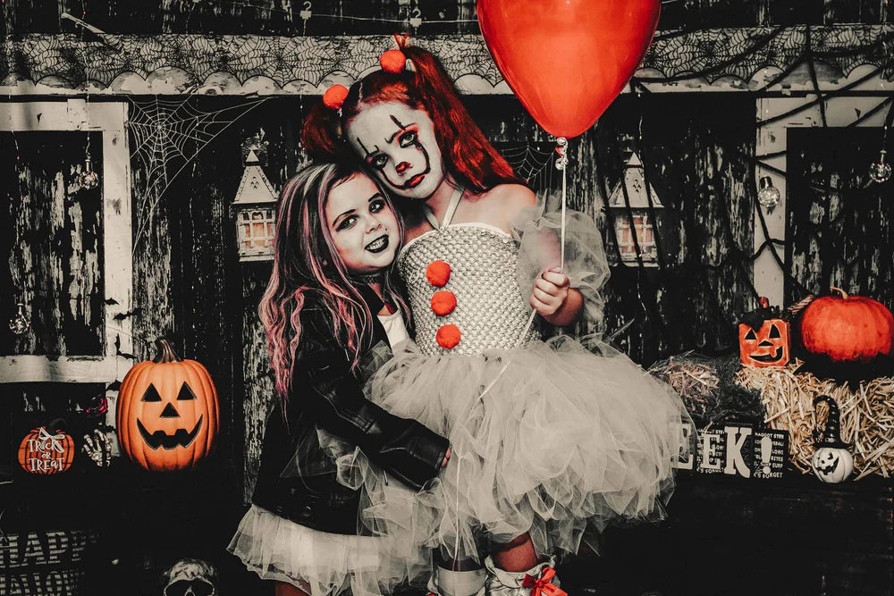 Kate Gespenstische Halloween Scheune Hintergrund von Mandy Ringe Photography