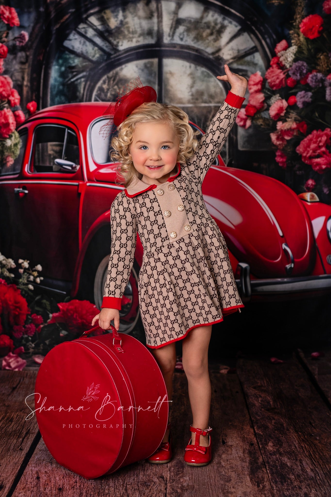 Kate Valentinstag Rotes Auto Hintergrund von Patty Roberts - Kate Backdrop.de
