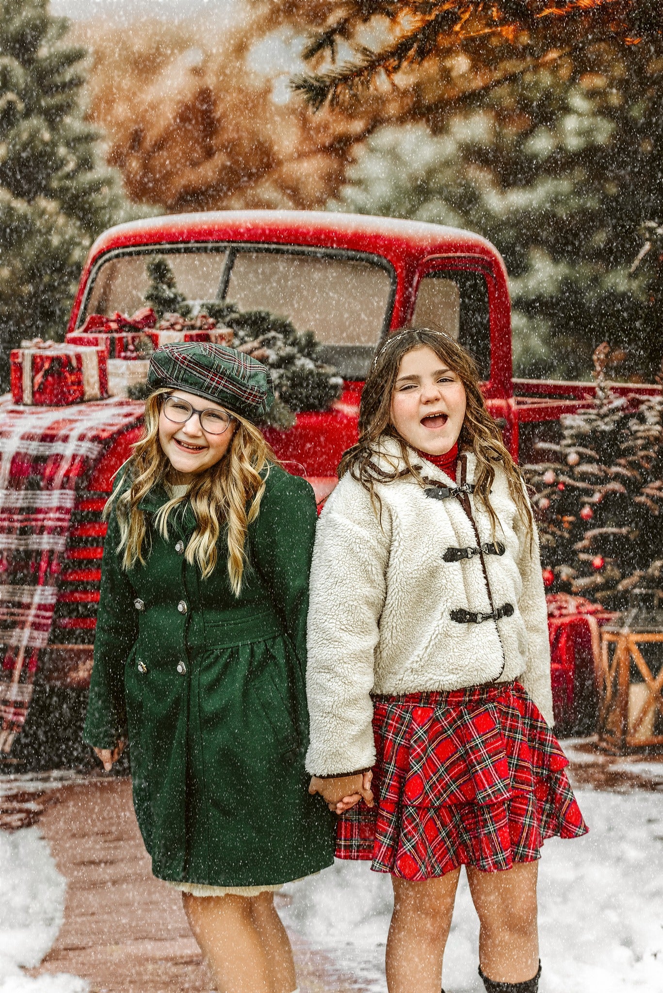 Kate Weihnachten Roter LKW karierter Wald Hintergrund Entworfen von Emetselch - Kate Backdrop.de