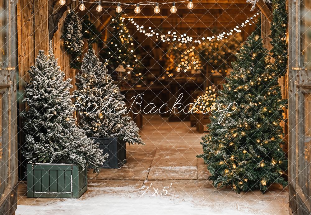 Kate Weihnachten Tannen Schnee Lichterkette Hintergrund Entworfen von Emetselch