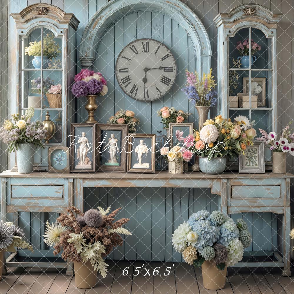 Kate Vintage Blumen Uhr Blau Hintergrund Entworfen von Mini MakeBelieve