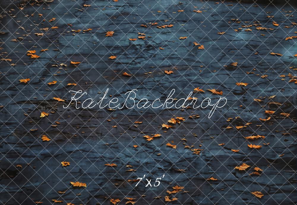 Kate Herbst Blätter Boden Dunkel Hintergrund Entworfen von Kate Image