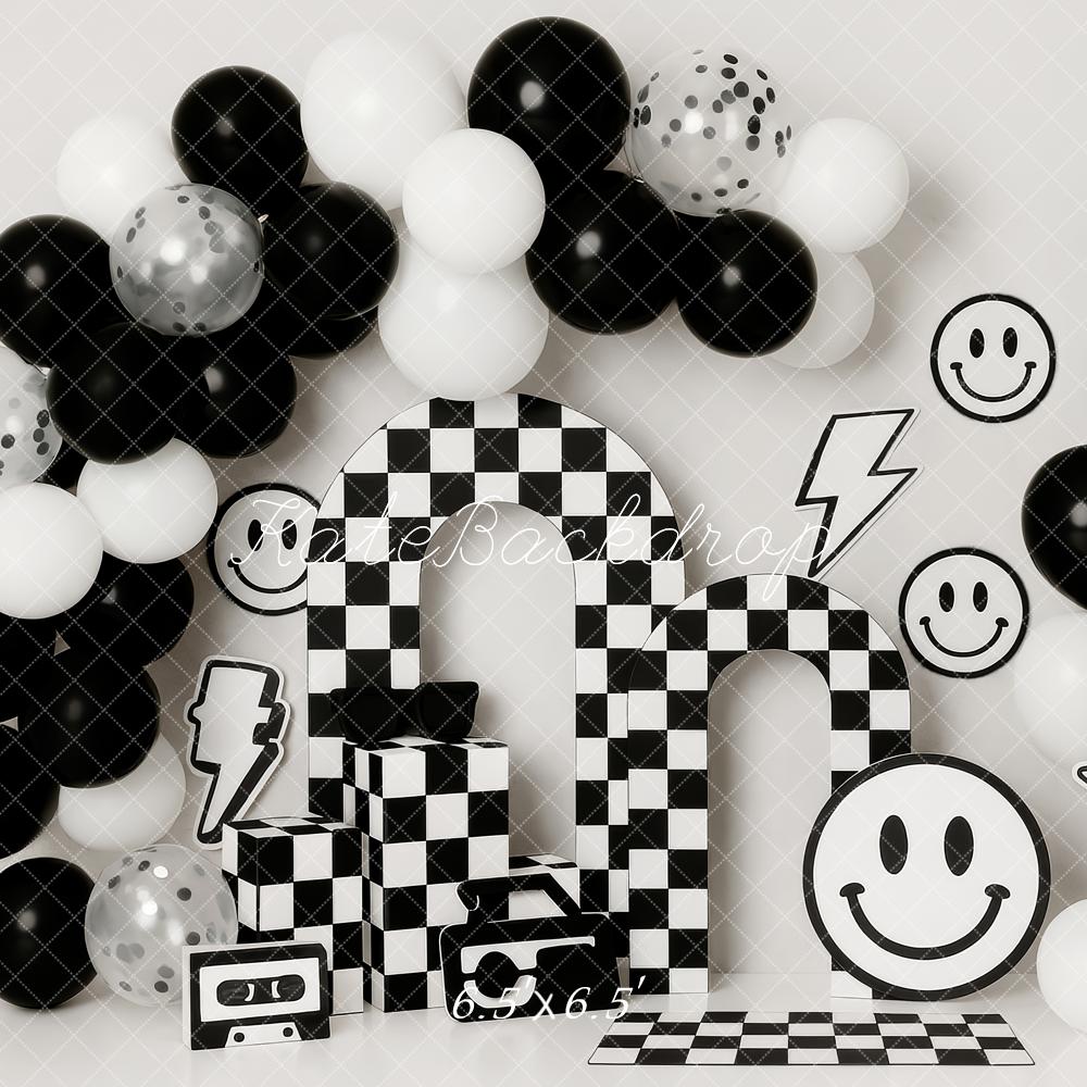 Kate Geburtstag Schachbrett Ballons Schwarz Weiß Hintergrund Entworfen von Patty Roberts - Kate Backdrop.de