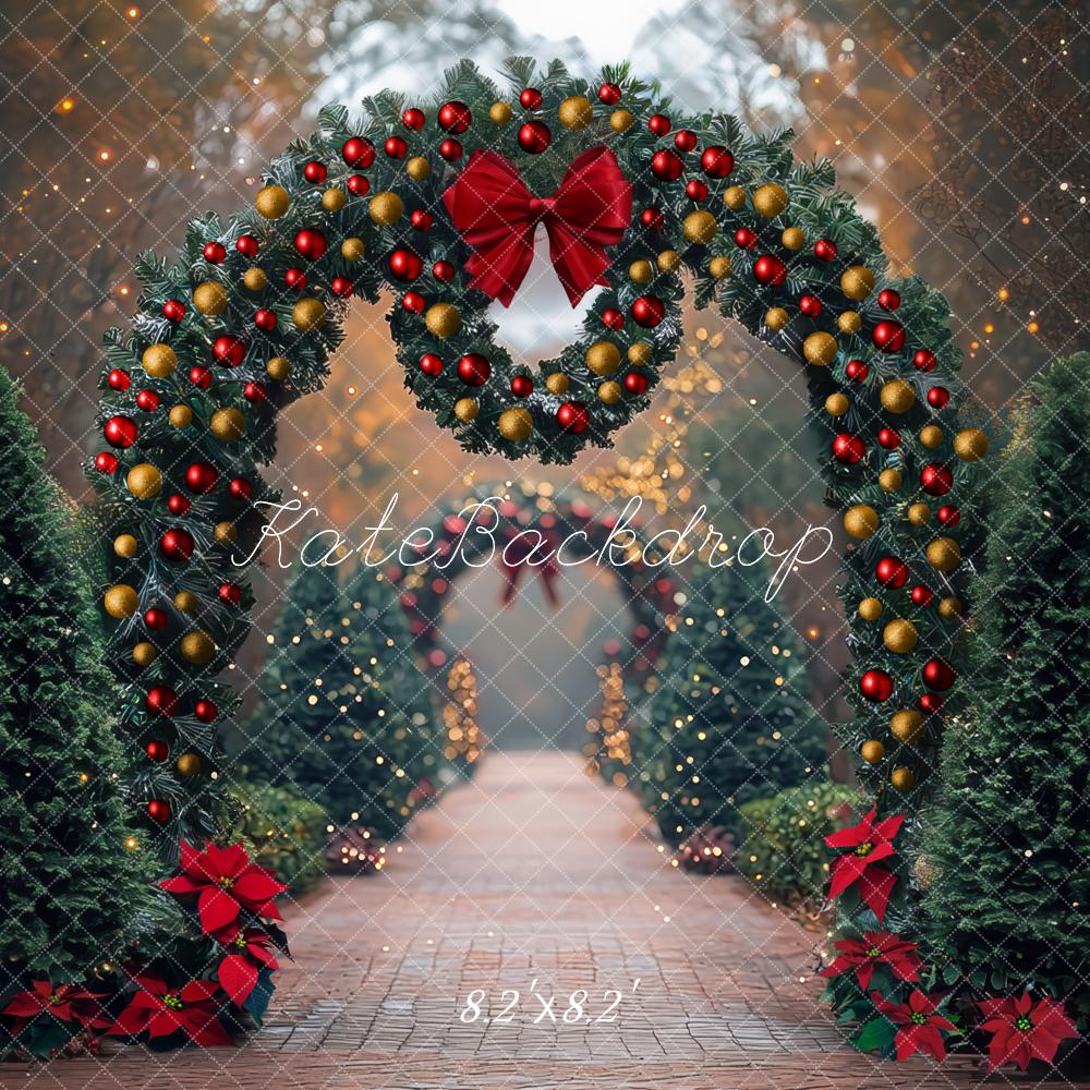 Kate Weihnachten Tannenbogen Weihnachtskugeln Rot Hintergrund Entworfen von Mini MakeBelieve - Kate Backdrop.de