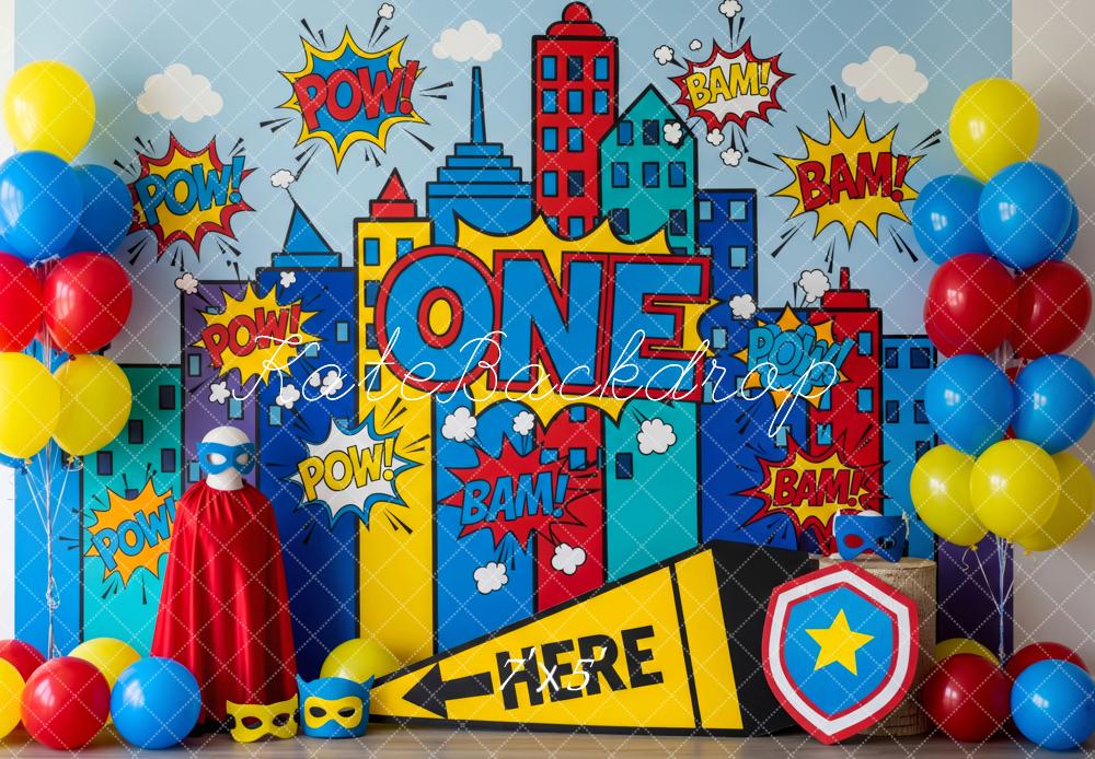 Kate Geburtstag Superheld Comic Stadt Bunt Hintergrund Entworfen von Patty Roberts