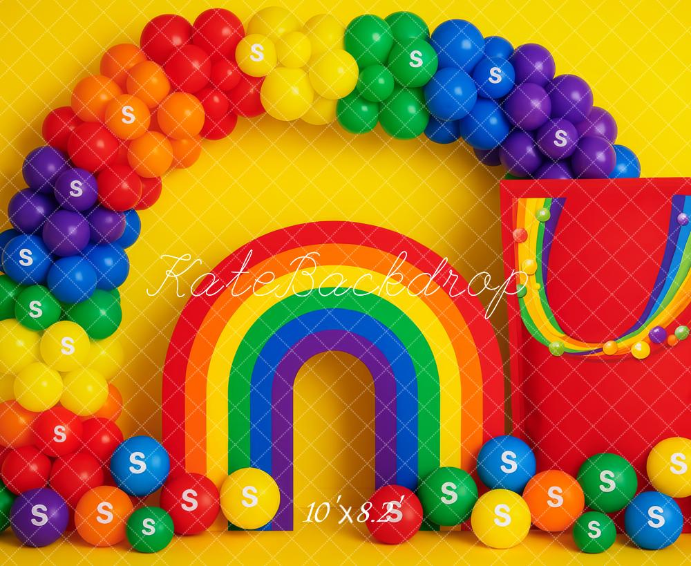 Kate Geburtstag Regenbogen Ballonbogen Bunt Hintergrund Entworfen von Patty Roberts - Kate Backdrop.de