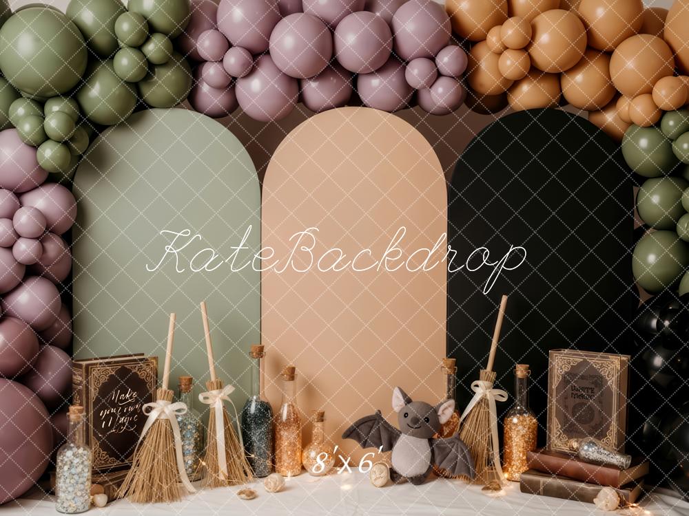 Kate Halloween Ballons Besen Pastell Hintergrund Entworfen von Patty Roberts