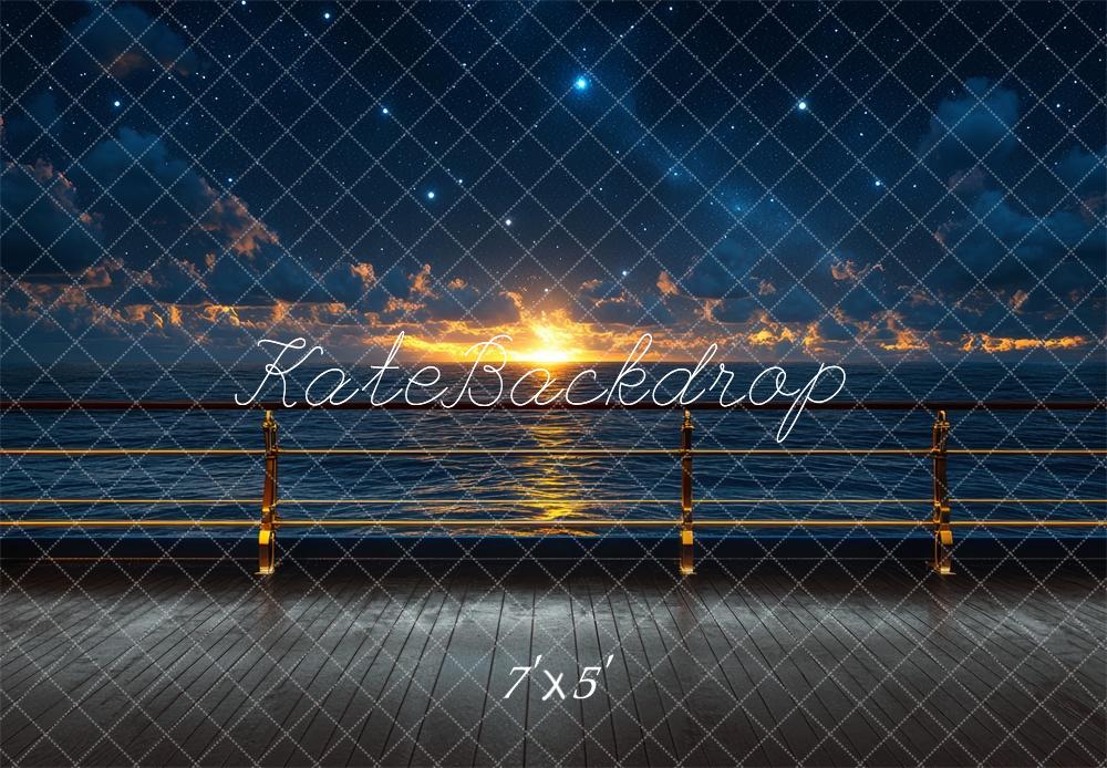 Kate Nacht Deck Meer Sonnenuntergang Hintergrund Entworfen von Mini MakeBelieve