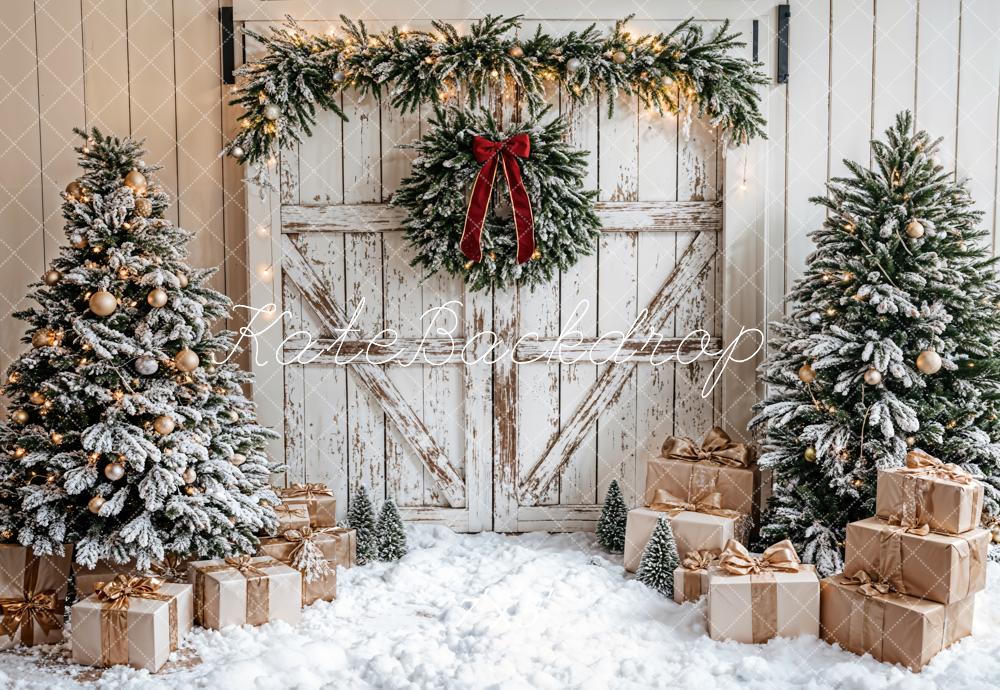 Kate Weihnachten Scheunentor Tannenbaum Geschenke Hintergrund Entworfen von Emetselch
