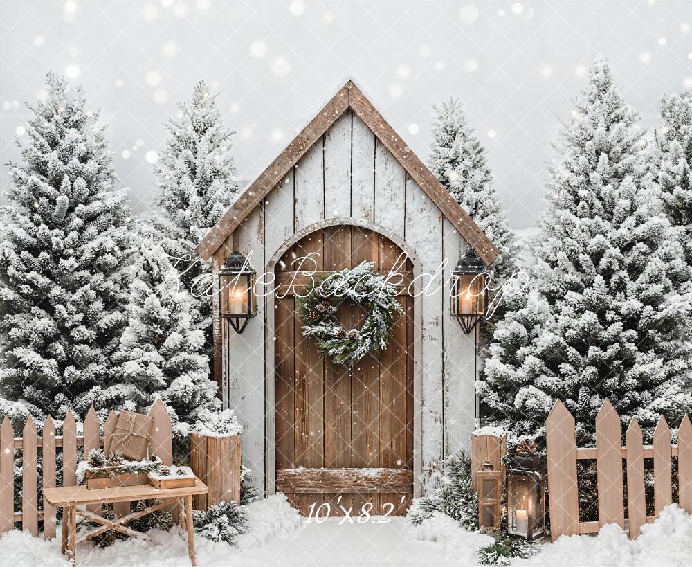 Kate Winter Hütte Schneebedeckte Tannen Rustikal Hintergrund Entworfen von Emetselch - Kate Backdrop.de