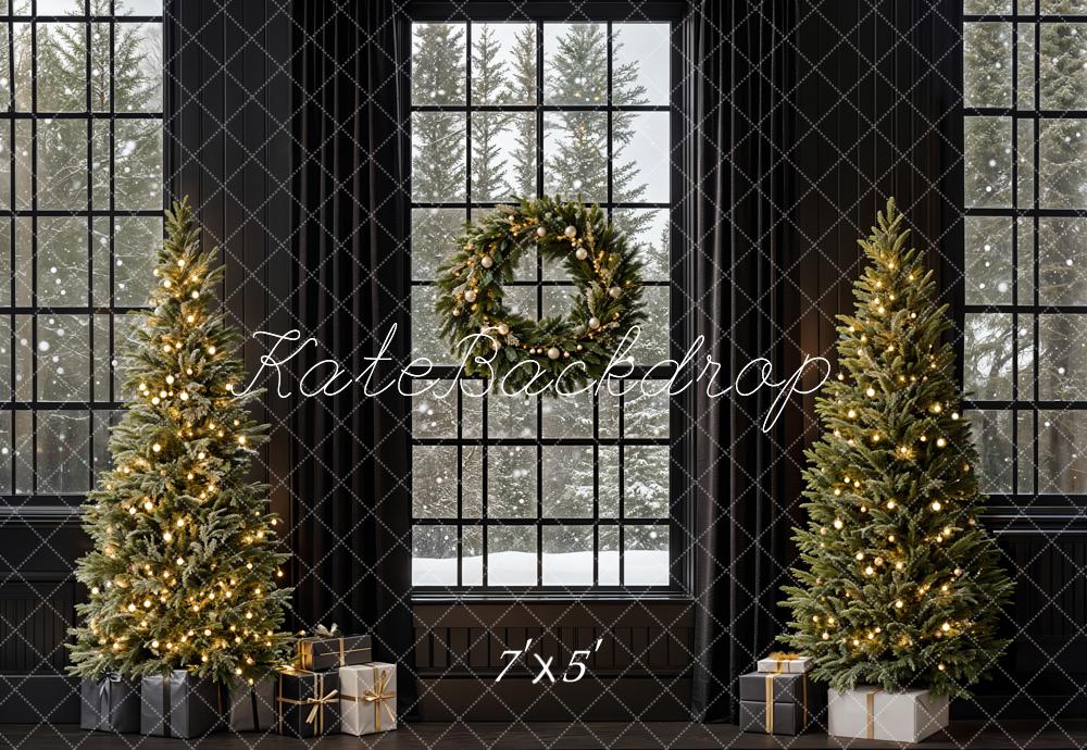 Kate Weihnachten Tannenbäume Fenster Kranz Schwarz Hintergrund Entworfen von Emetselch