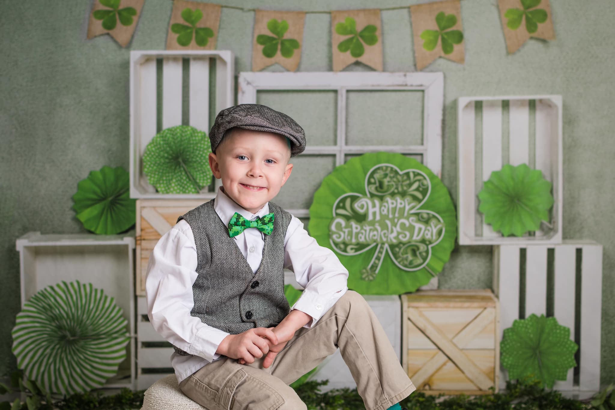 Kate Grüner Kleeblatt-Hintergrund des St. Patrick's Day Entworfen von Emetselch - Kate Backdrop.de