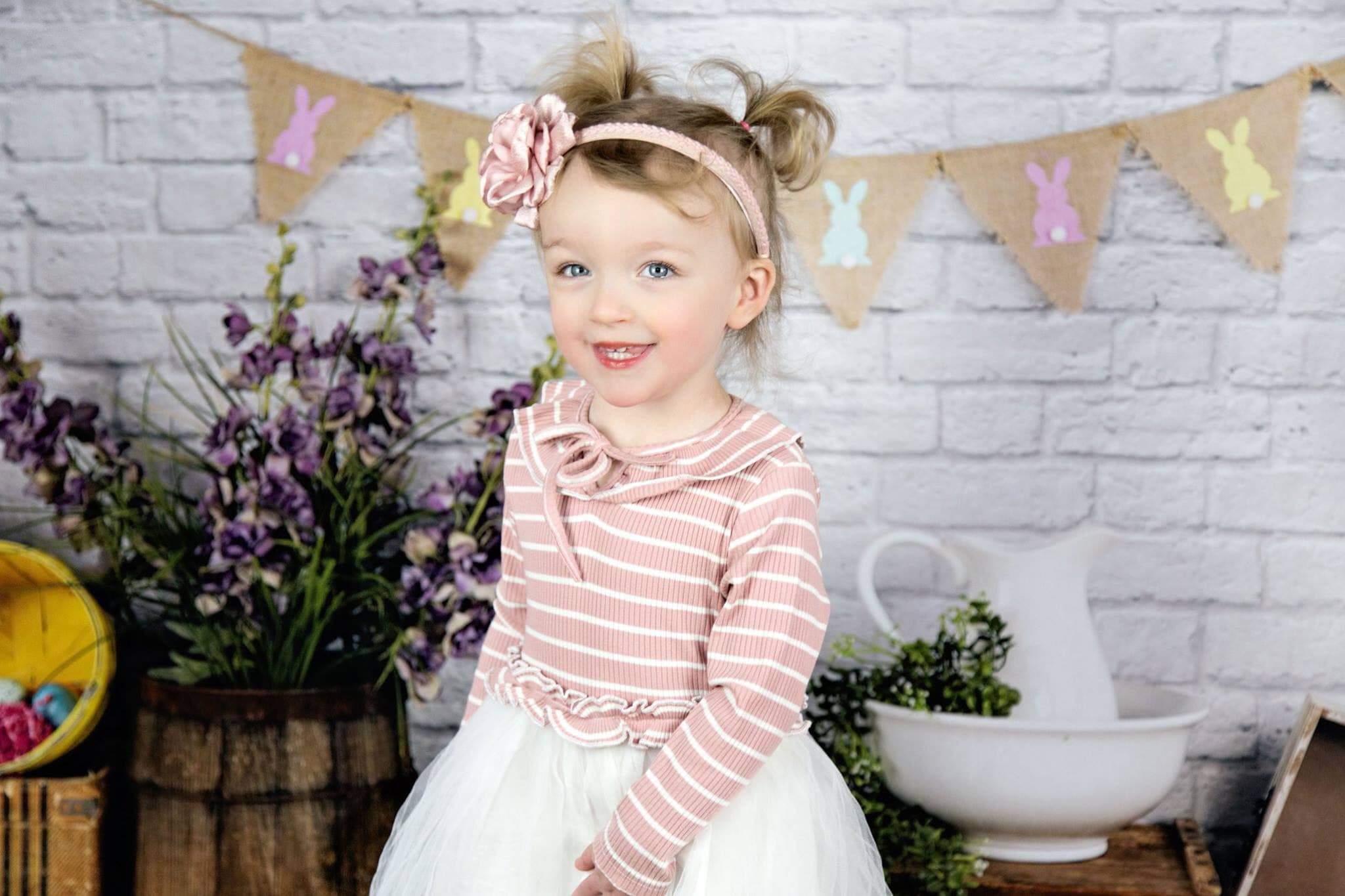 Kate  Ostern Hintergrund Kinder von Arica Kirby - Kate Backdrop.de