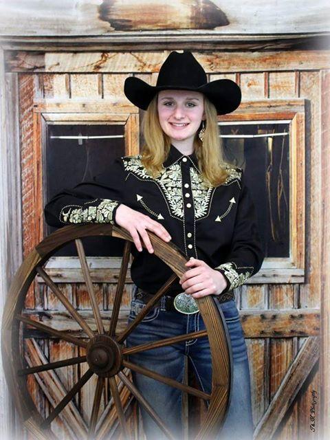 Kate Tack Barn Spring Kulisse für Fotografie von Arica Kirby entworfen
