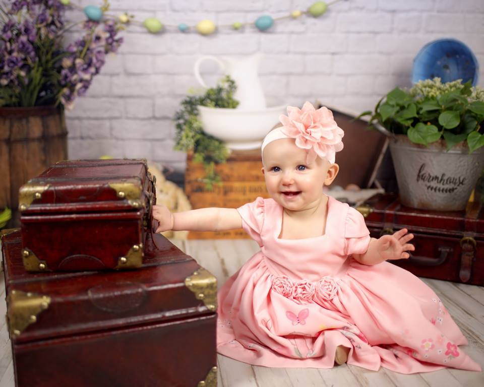 Kate  Ostern Hintergrund Kinder von Arica Kirby - Kate Backdrop.de