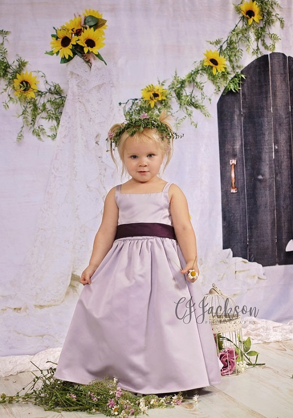 Kate Sonnenblumen und weißes Zelt-Hochzeits-Mädchen-Hintergrund für die Fotografie entworfen von Erin Larkins