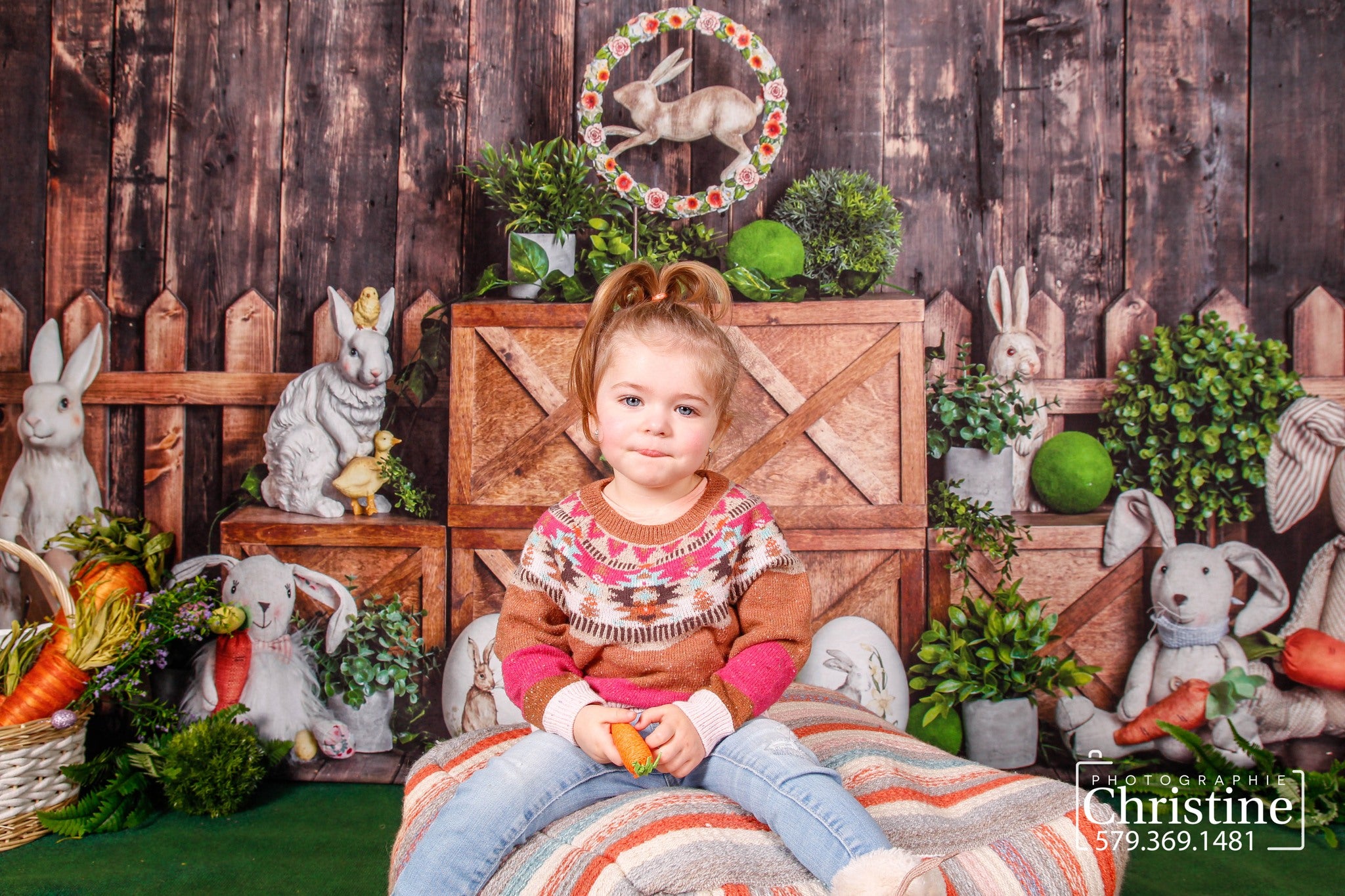 Kate Frühling Ostern Hintergrund Dunkles Holz Cake Smash  von Rose Abbas - Kate Backdrop.de