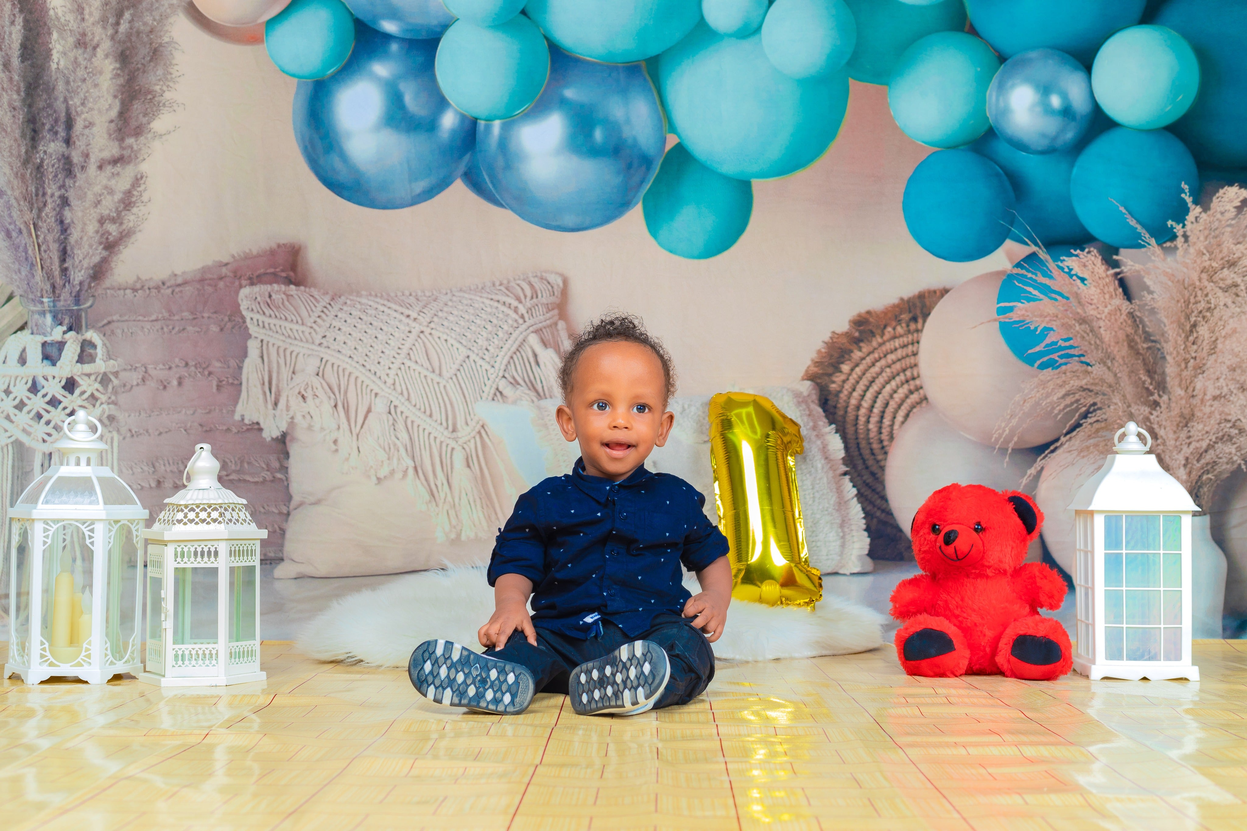 Kate Boho Luftballon Hintergrund blau Kissen Sommer von Mandy Ringe Photography