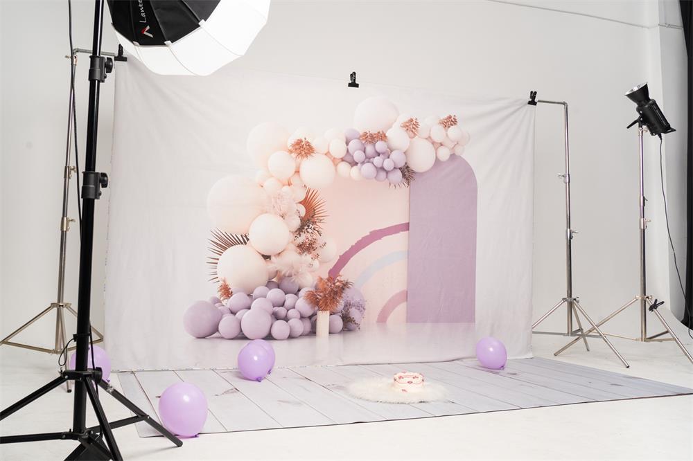 Kate Lila Boho Luftballons Hintergrund Cake Smash Party von Uta Mueller Photography