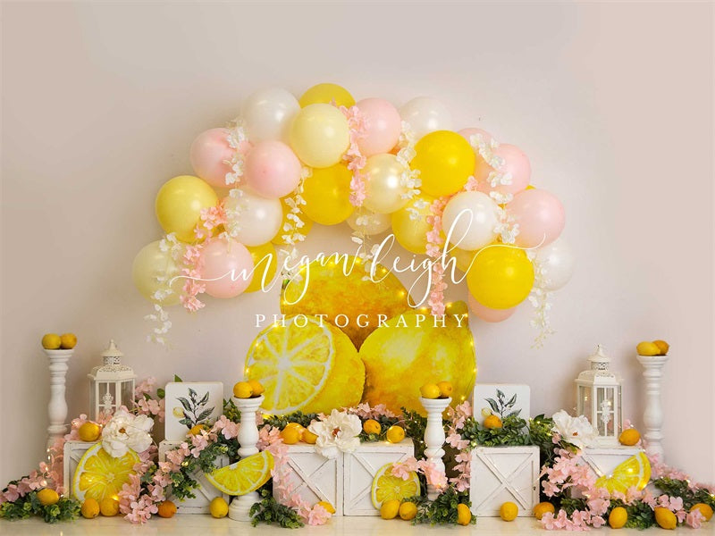 Kate  Luftballons Zitrone Mädchen Hintergrund Geburtstag von Megan Leigh Photography