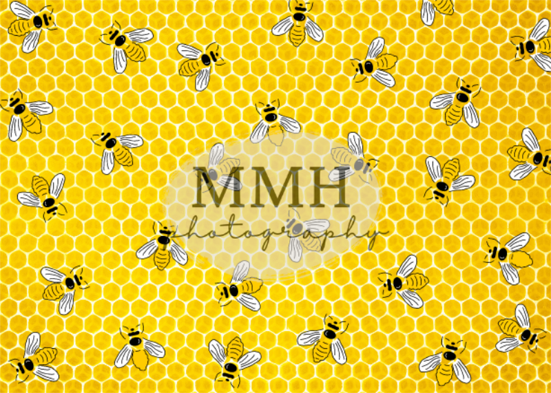Kate BEE-Day- Gelber Hintergrund mit Bienenmuster von Melissa McCraw-Hummer
