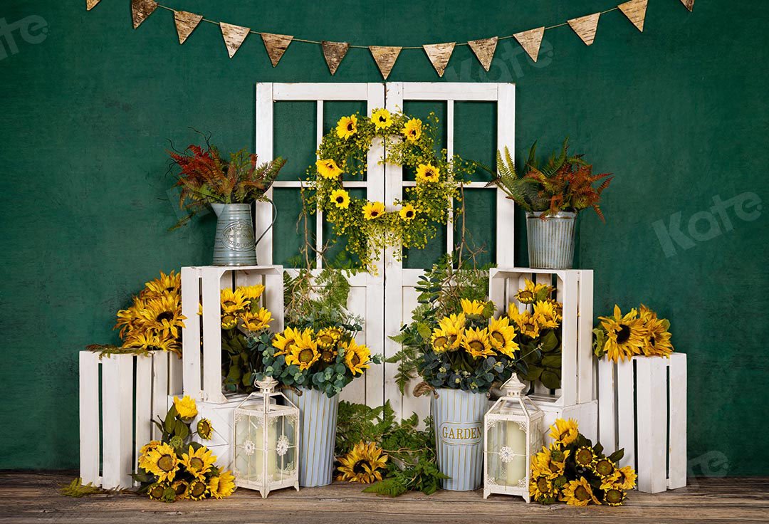 Kate Frühling Sonnenblumen weiße Tür grüner Hintergrund Entworfen von Emetselch