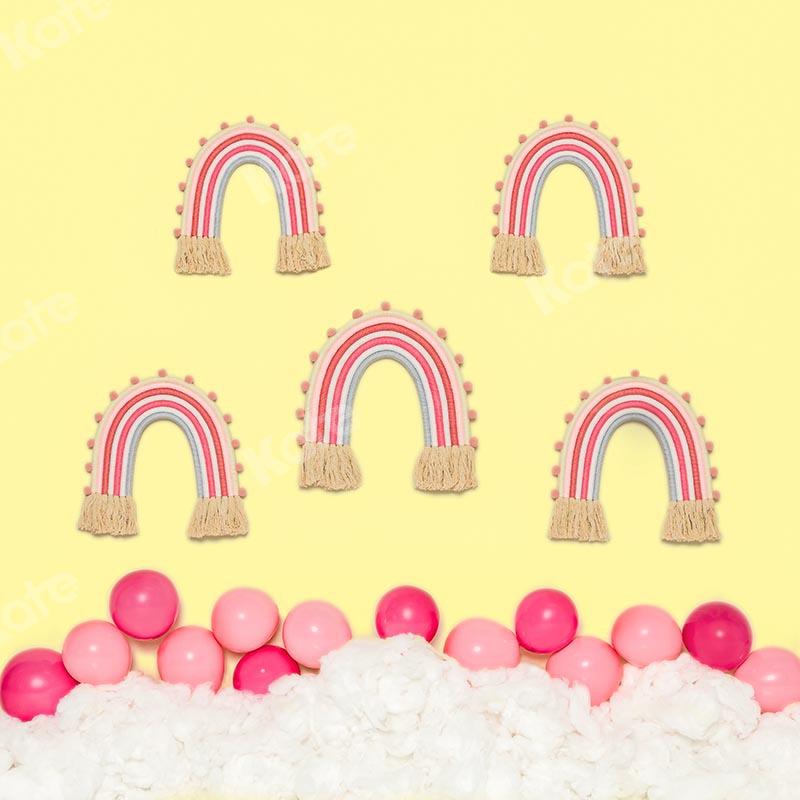 Kate gelb Regenbogen Cake Smash Geburtstag Luftballons Hintergrund von Emetselch