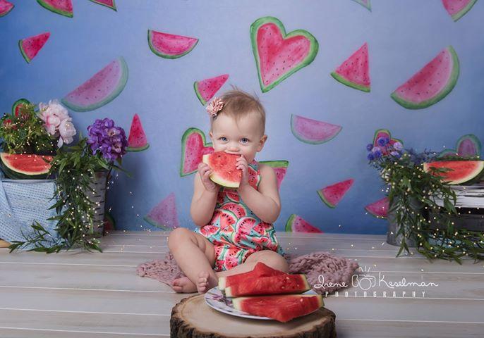 Kate Watermelon Faded Love Backdrop von Arica Kirby entworfen