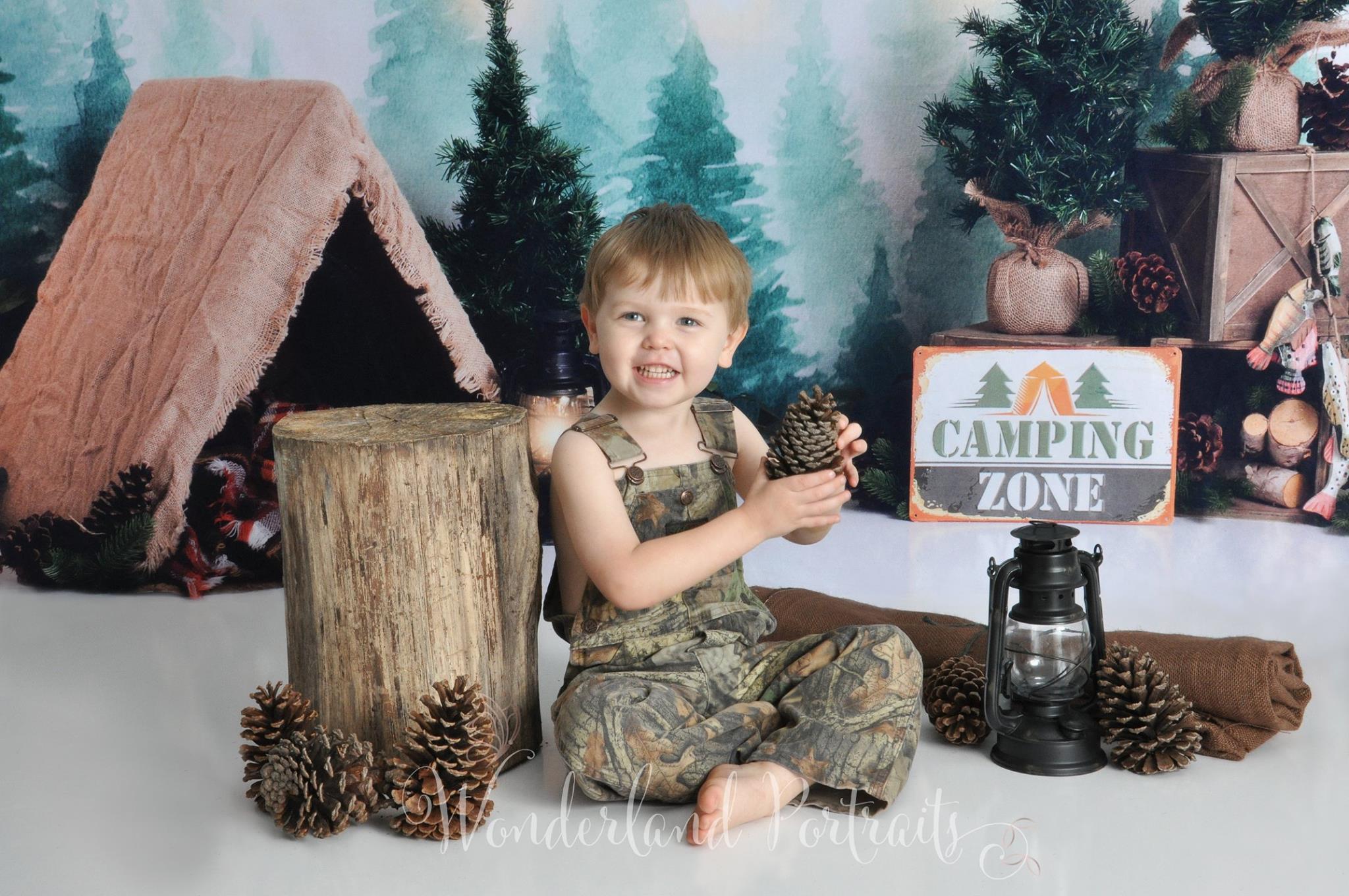 Kate Forest Camping Zelt und Lampe Kinder Kulisse für Fotografie von Megan Leigh Photography - Kate Backdrop.de