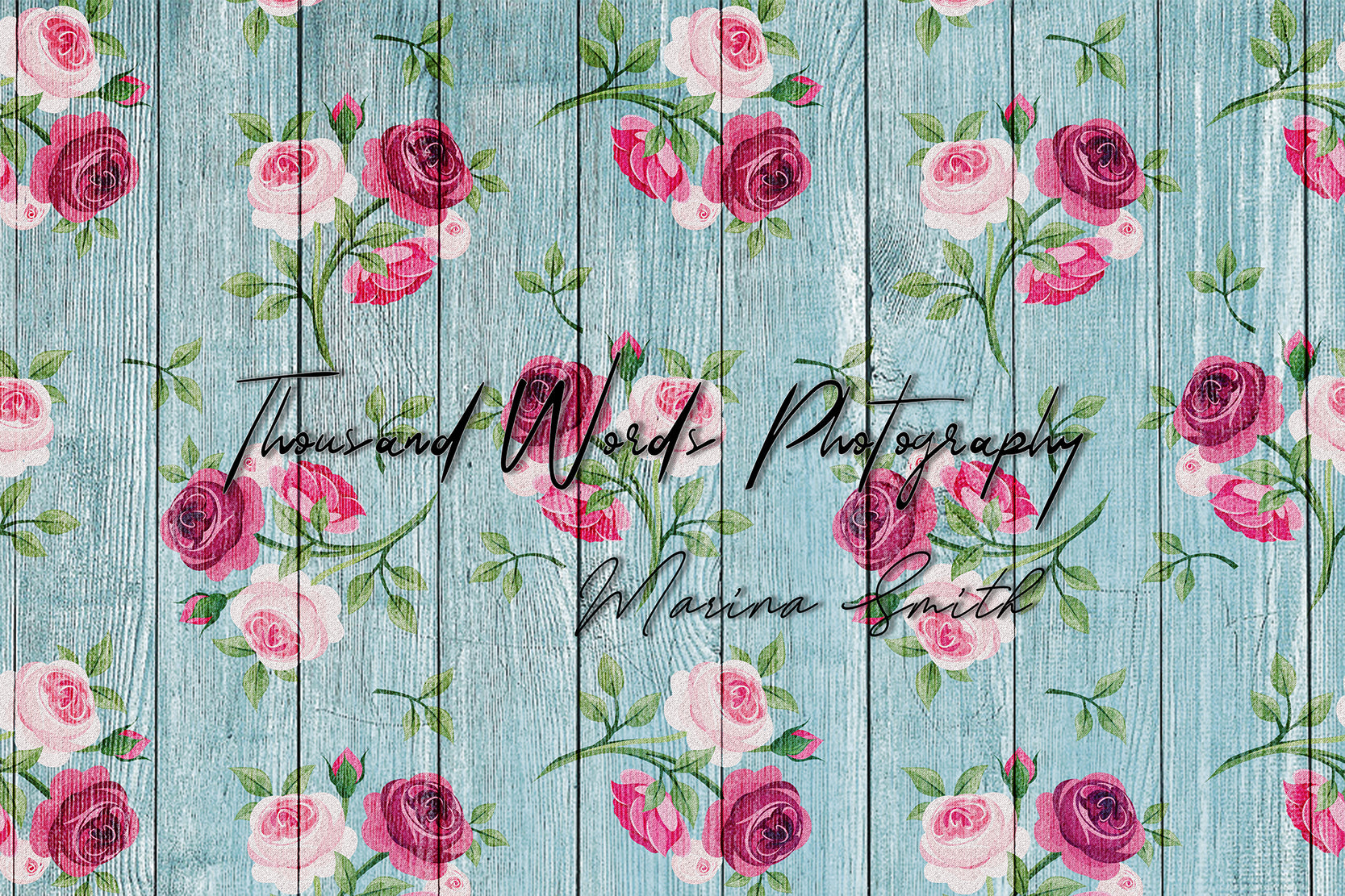 Kate Blumen Holz Rose Blauer Hintergrund für Fotografie von Marina Smith