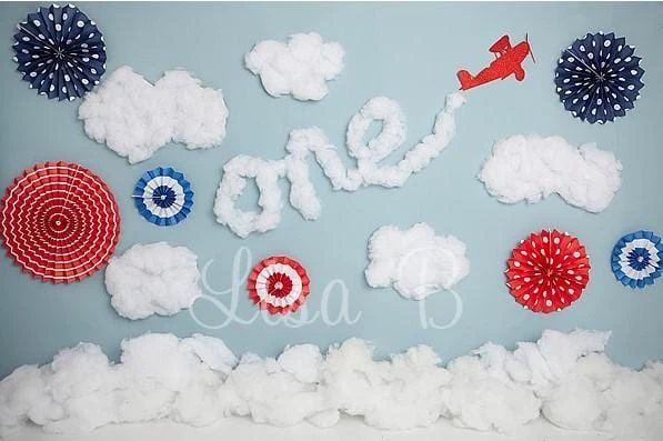 Kate Zeit vergeht Wolken Geburtstag Kinder Hintergrund Entworfen von Lisa B Photography