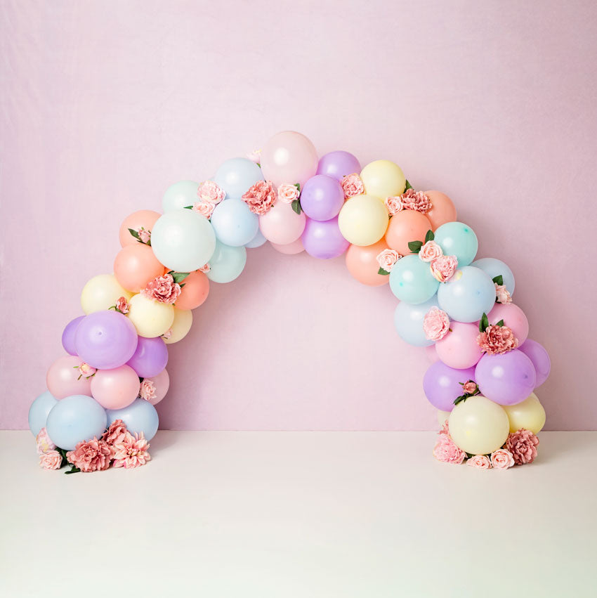 Kate Luftballons Regenbogen mit Blumen für Kinder Geburtstag Hintergrund für Fotografie Entworfen von Kerry Anderson