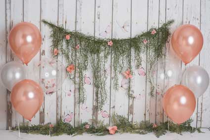 Kate Frühlingskinder cake smash Luftballons Hintergrund Entworfen von Rose Abbas