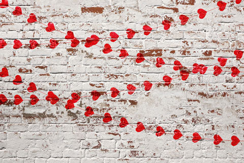 Kate Weiße Backsteinmauer mit roten Herzen Valentinstag-Hintergrund für die Fotografie entworfen von Jerry_Sina - Kate Backdrop.de
