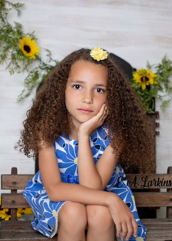 Kate Sonnenblumen und weiße Zelt-Kinder oder Hochzeits-Hintergrund für die Fotografie entworfen von Erin Larkins - Kate Backdrop.de