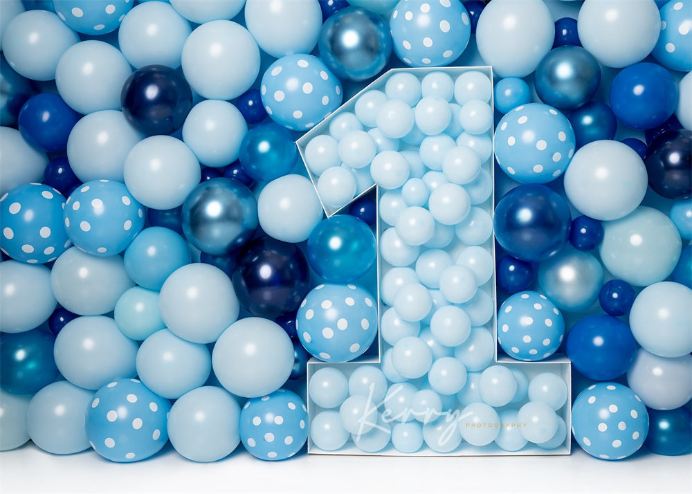 Kate Blaue Luftballons Wandhintergrund erster Geburtstag Cake Smash von Kerry Anderson - Kate Backdrop.de