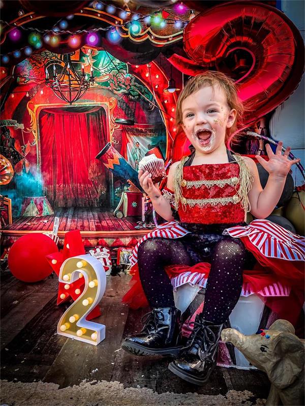 Kate Zirkus Geburtstag Hintergrund von Rosabell Photography