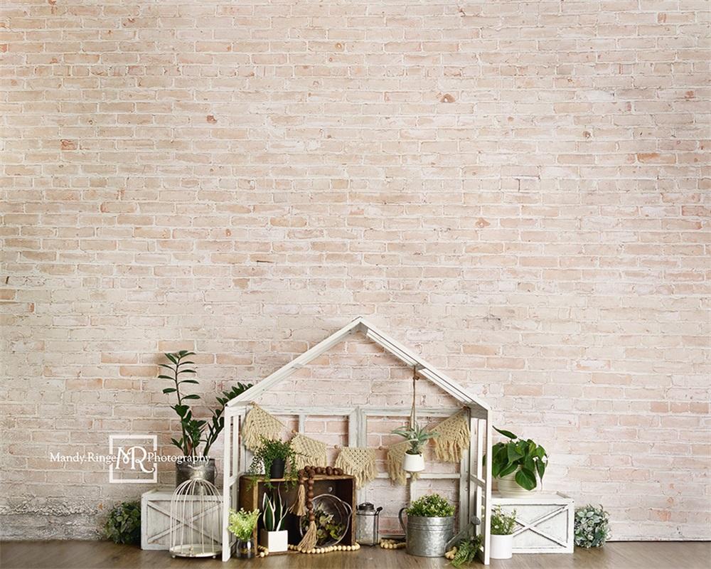 Kate Bauernhof Frühling Haus Hintergrund Mauer von Mandy Ringe Photography - Kate Backdrop.de