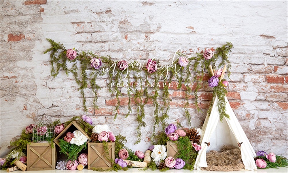 Kate Backsteinmauer Frühling Blumen Hintergrund für Fotografie von Megan Leigh Photography