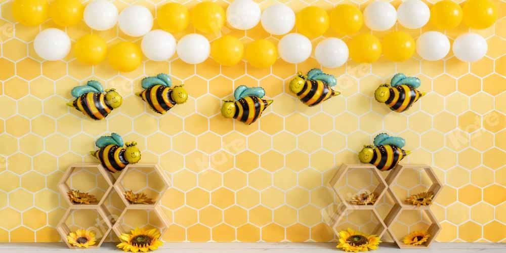 Kate Biene Hintergrund gelb Geburtstag Frühling Cake Smash von Emetselch